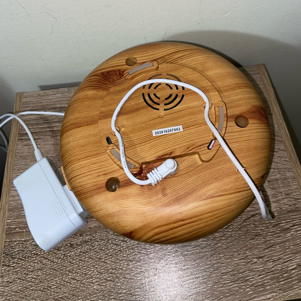 Oil Diffuser. Colour Changing - Picture 4 of 6